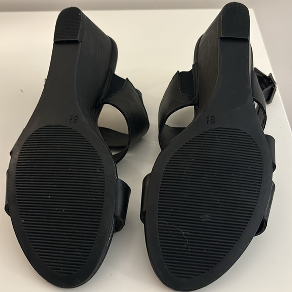 MICHAEL SHANNON Black Leather Wedge Strap Sandals size 8.5 US - Picture 6 of 6